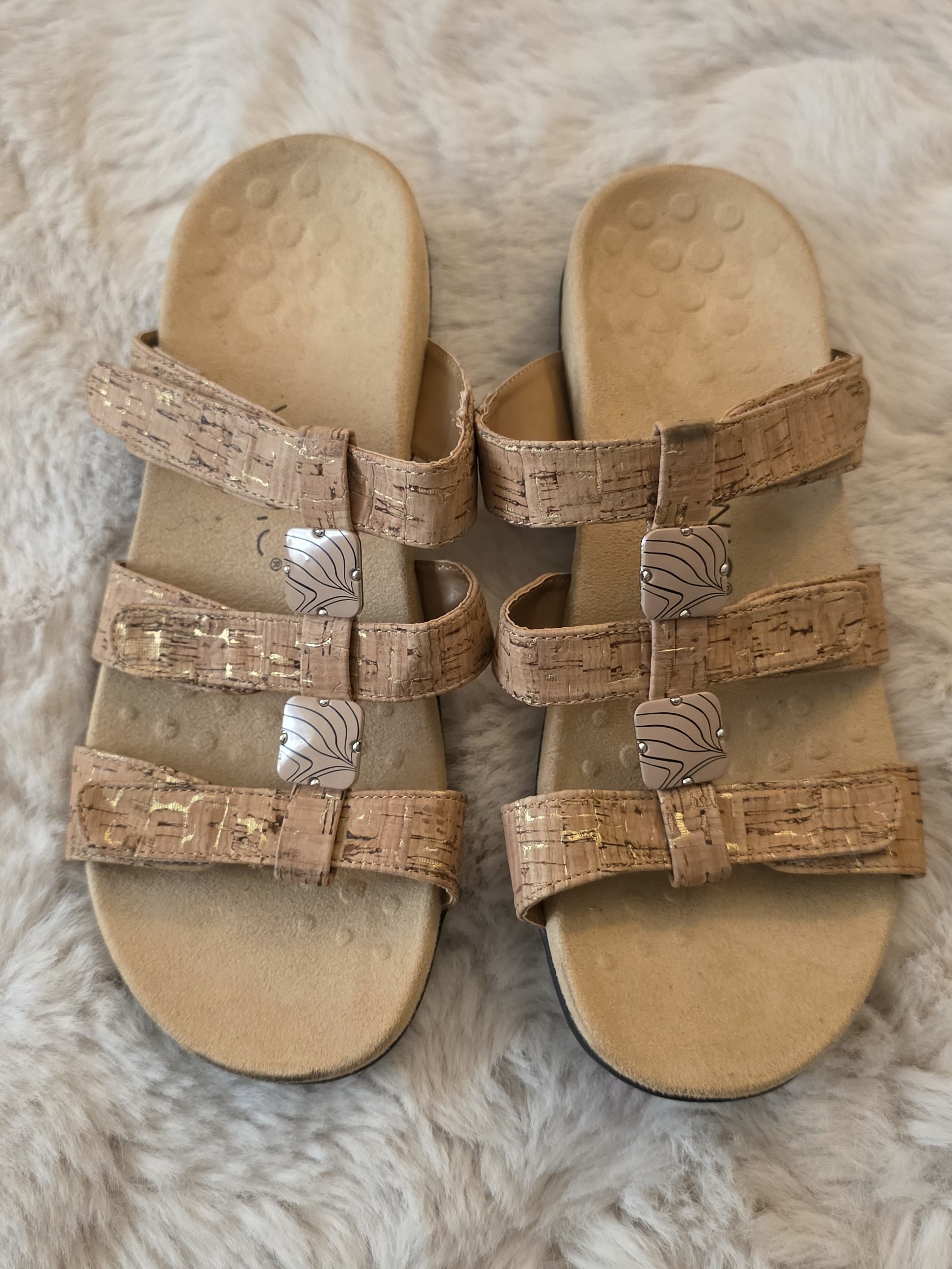 Vionic Triple-Strap Cork-Style Slide Sandals In Tan With Gold Accents